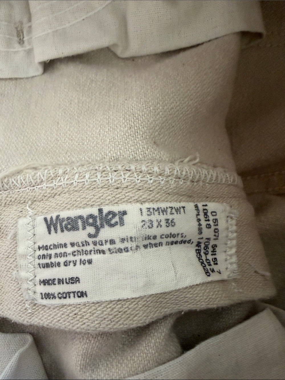 Wrangler Neutral Cream Denim Jeans with Leather Patch - Picture 4 of 6
